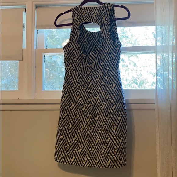Structured Patterned Dress - Picture 2 of 3